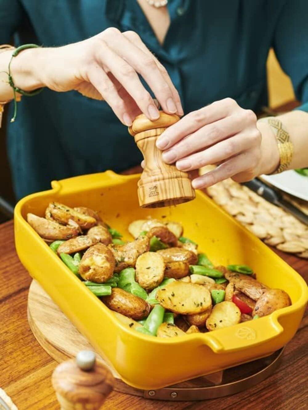 image:imageAppolia Rectangular Baking Dish 98x67 inchSaffron